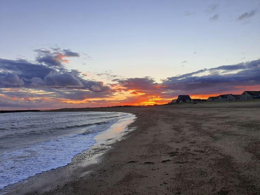 The Tiny Sea Gem Apartment Jaywick Sands Bagian luar foto