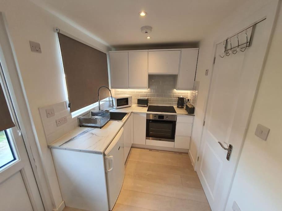 The Tiny Sea Gem Apartment Jaywick Sands Bagian luar foto