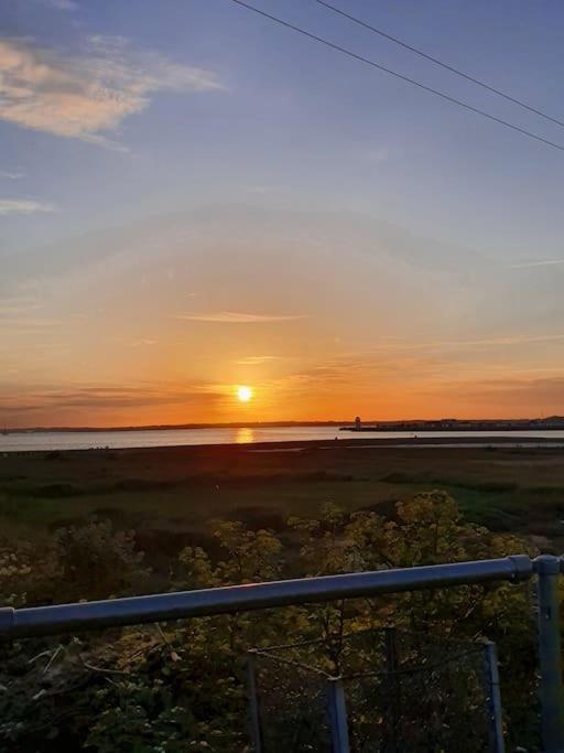 The Tiny Sea Gem Apartment Jaywick Sands Bagian luar foto
